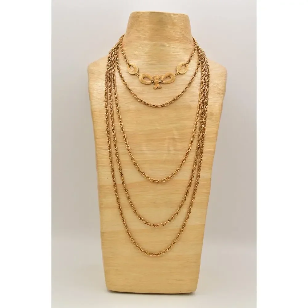 Monet stunning necklace